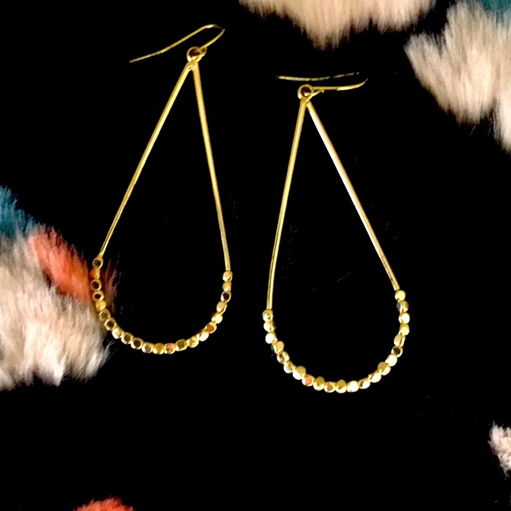 Tarnish free lightweight gold beaded wire hoops